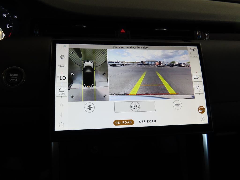 Thumbnail: 2024 Land Rover Discovery Sport - 15