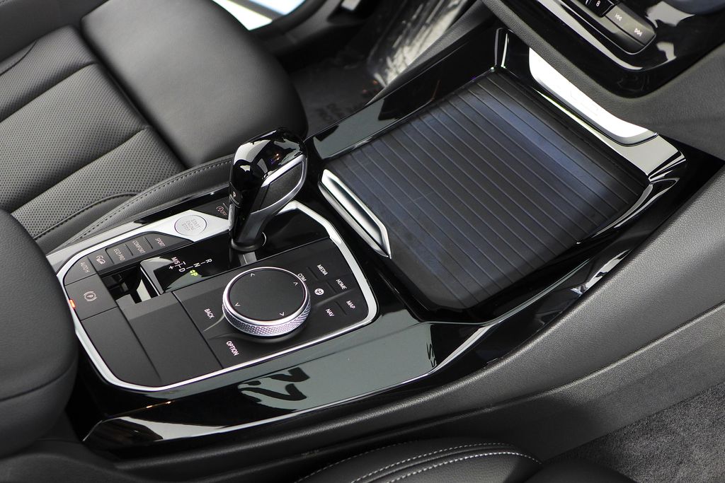 Thumbnail: 2022 BMW X3 - 15