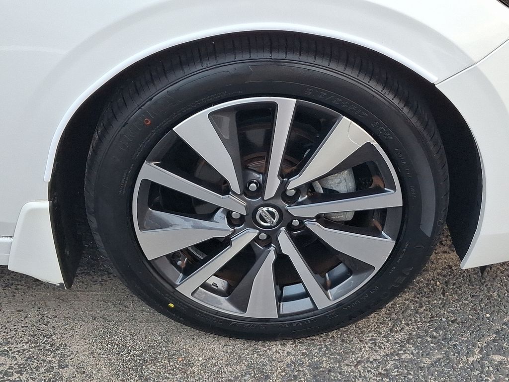 Thumbnail: 2020 Nissan Sentra - 8