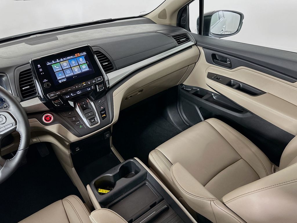 Thumbnail: 2022 Honda Odyssey - 23