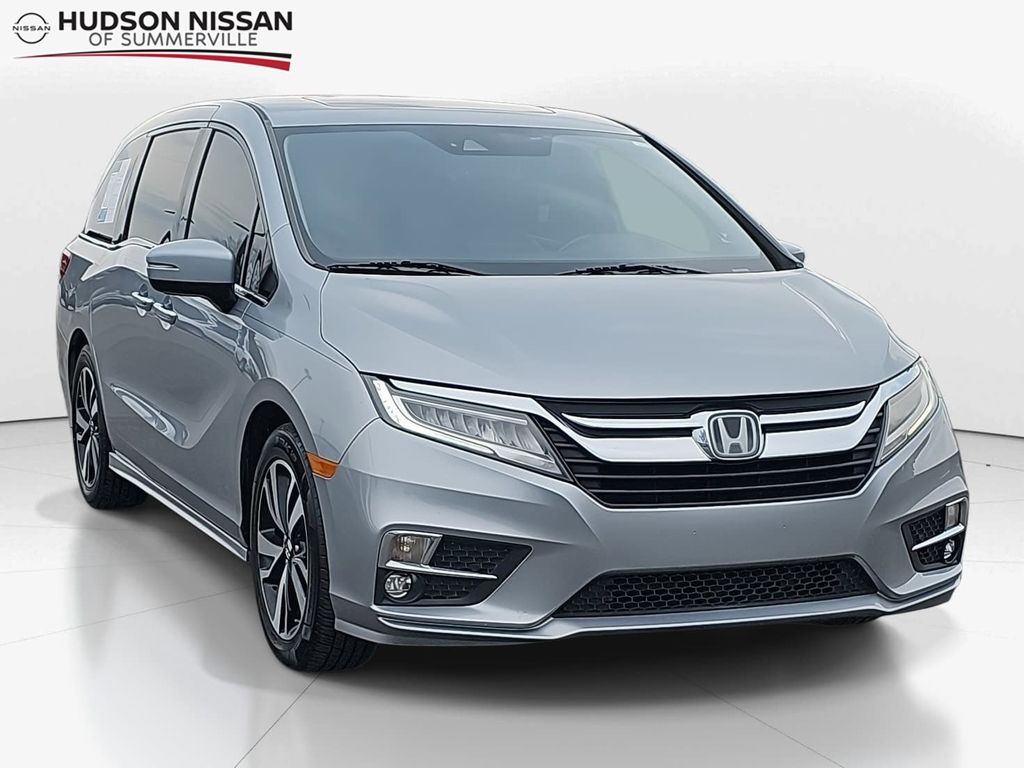 2018 Honda Odyssey Touring Elite FWD