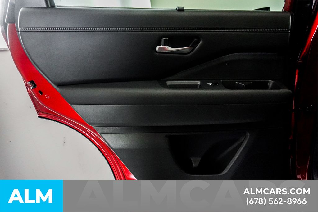 Used 2025 Red Nissan Platinum image 58