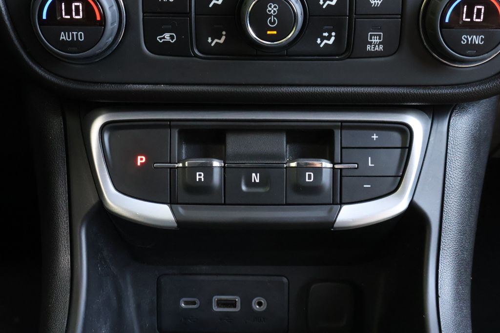 2023 GMC Terrain SLE 21
