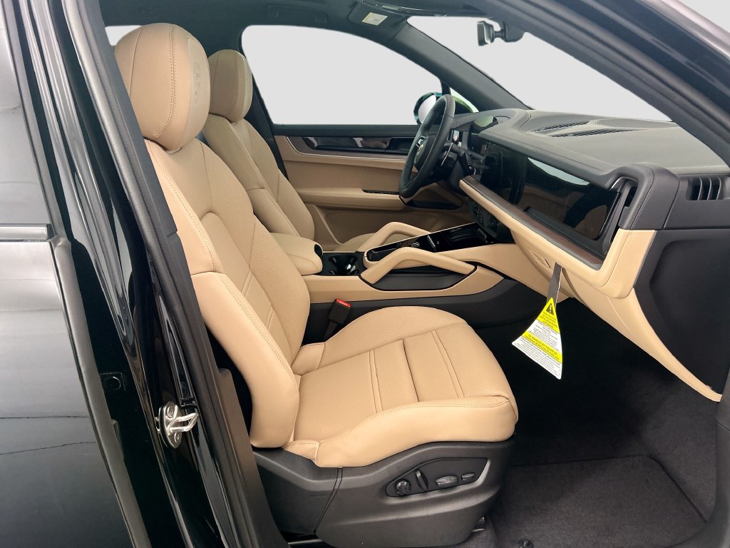 Thumbnail: 2026 Porsche Cayenne - 21