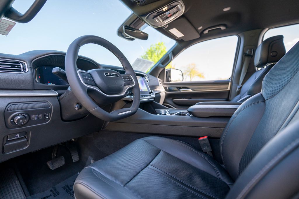 Used 2024 Jeep Wagoneer SUV