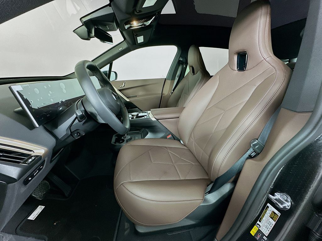 Thumbnail: 2026 BMW iX - 16