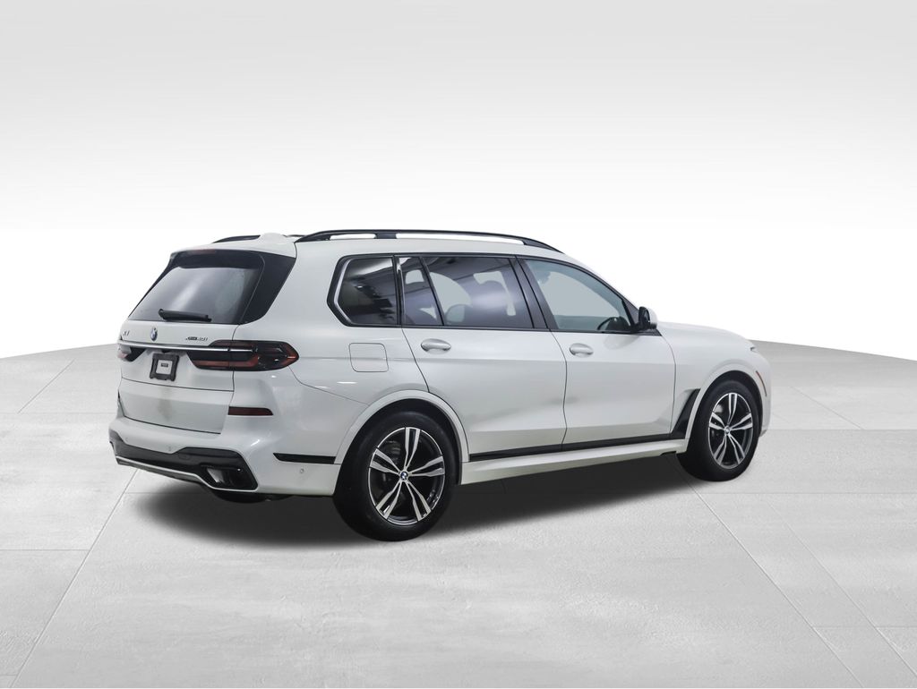 Thumbnail: 2023 BMW X7 - 5