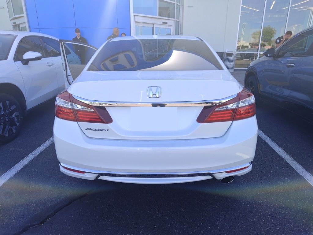 Thumbnail: 2016 Honda Accord - 4
