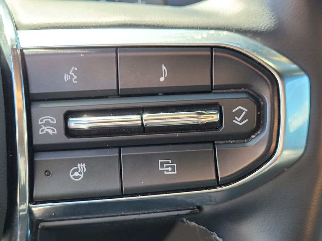 Used 2024 Black GMC Elevation image 24