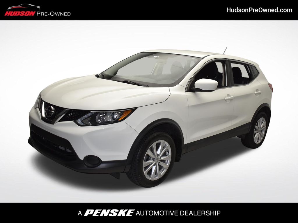 Glacier White 2017 Nissan Rogue Sport SUV / Crossover Front-Wheel Drive Continuously Variable Transmission