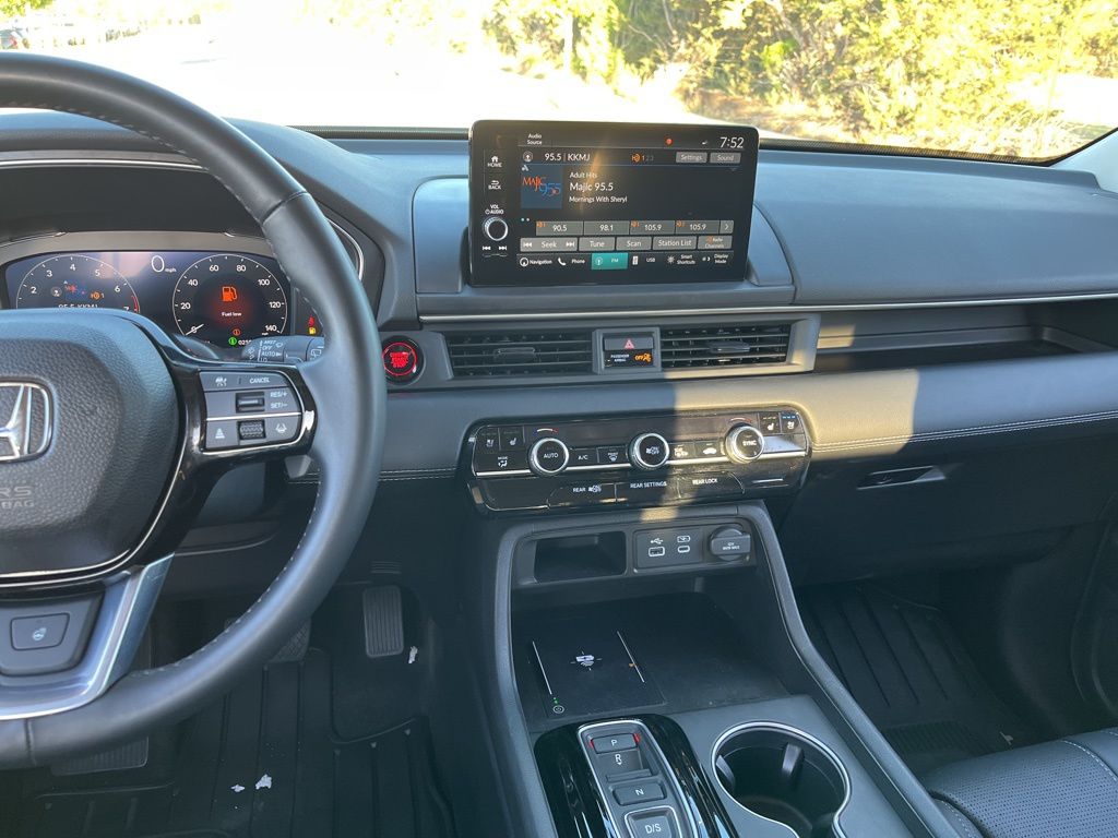 2023 Honda Pilot Elite 16