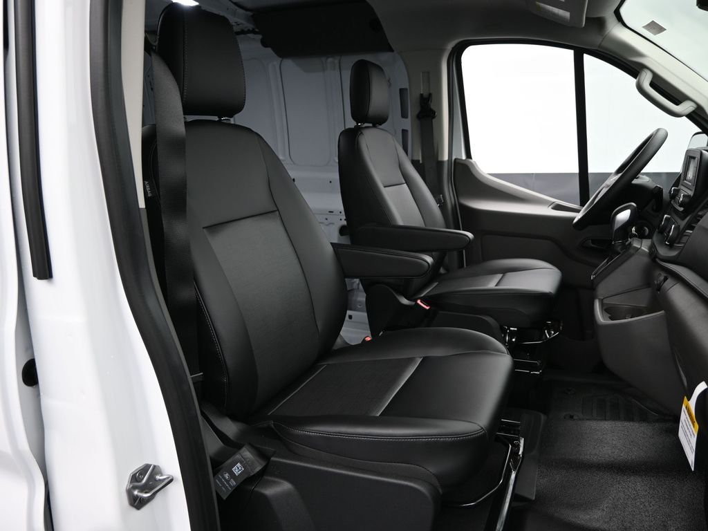 2025 Ford Transit 350