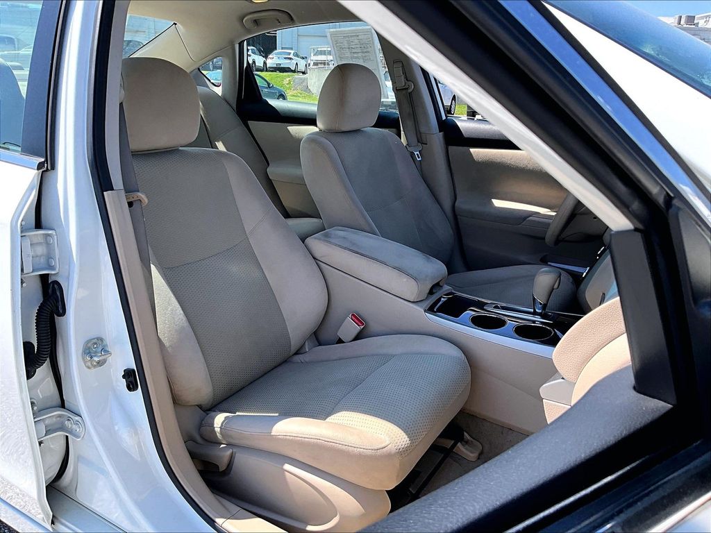 2014 Nissan Altima — photo 11