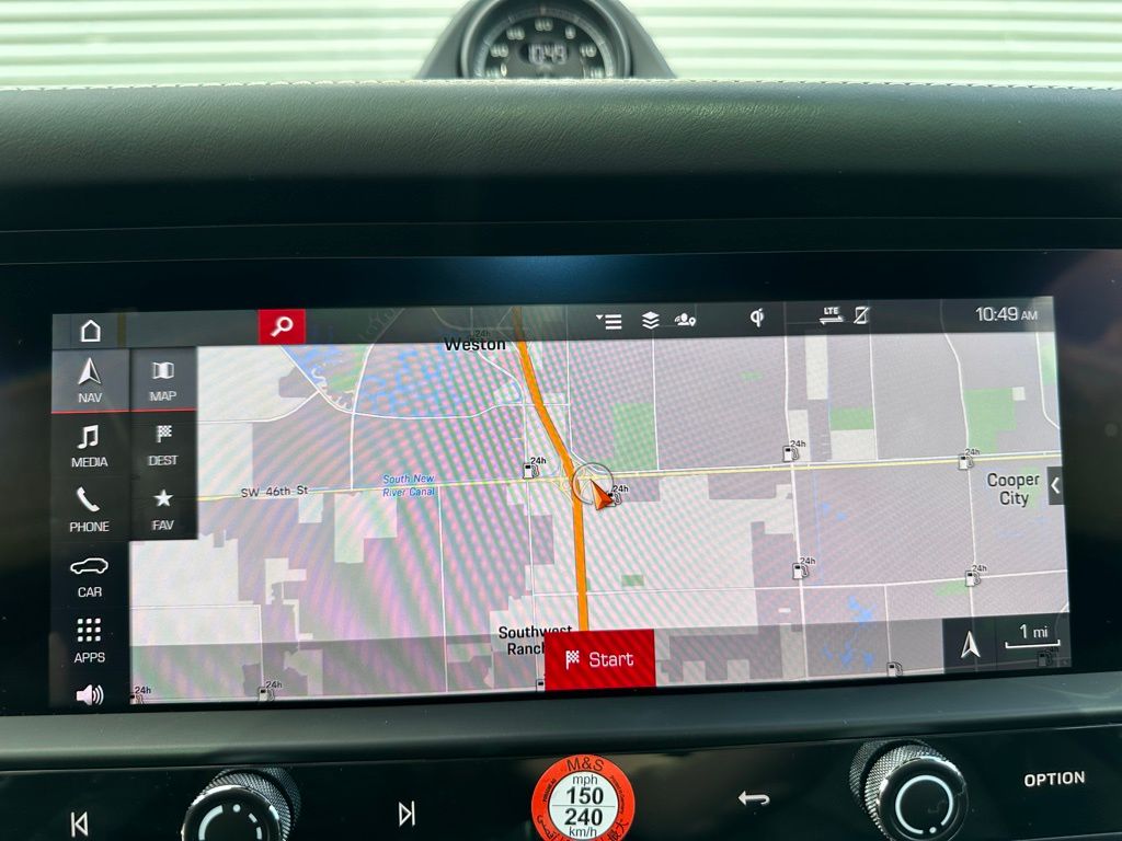 Thumbnail: 2025 Porsche Macan - 31