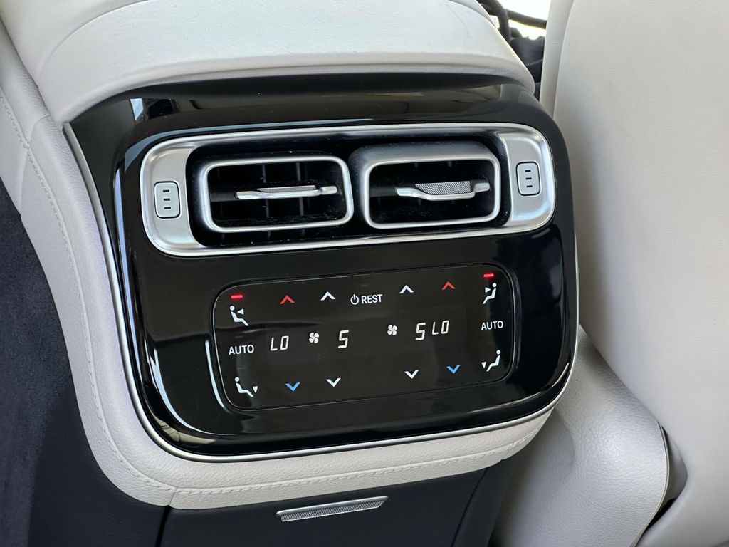 2021 Mercedes-Benz S-Class S 580 24