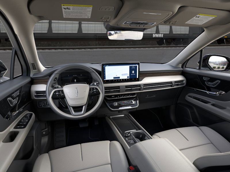 Thumbnail: 2026 Lincoln Corsair - 9