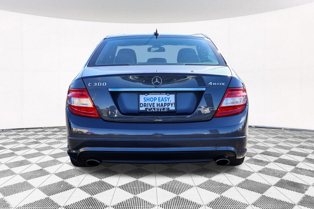 2011 Mercedes-Benz C-Class C 300 10