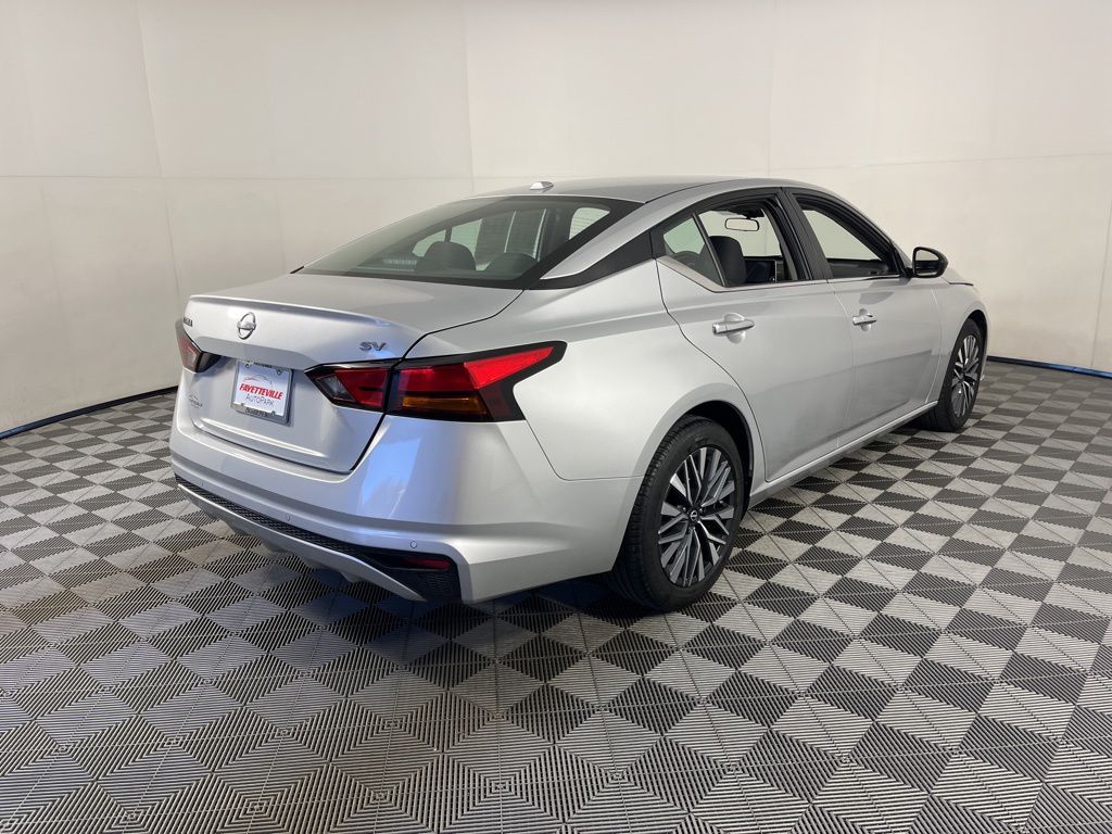 Thumbnail: 2024 Nissan Altima - 13