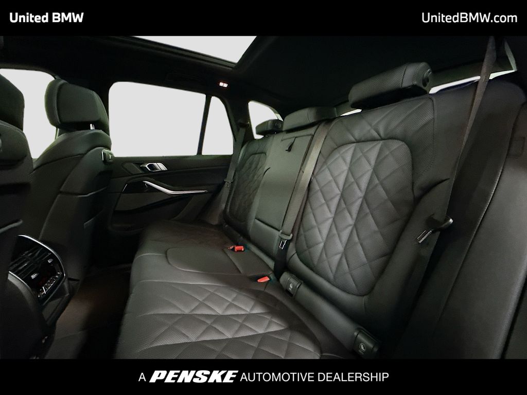 Thumbnail: 2026 BMW X5 - 13
