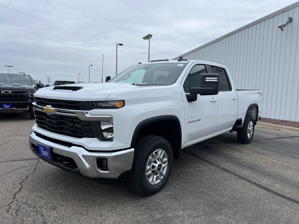 Summit White 2026 Chevrolet Silverado 2500HD LT Crew Cab 4WD Pickup Truck Four-Wheel Drive Automatic