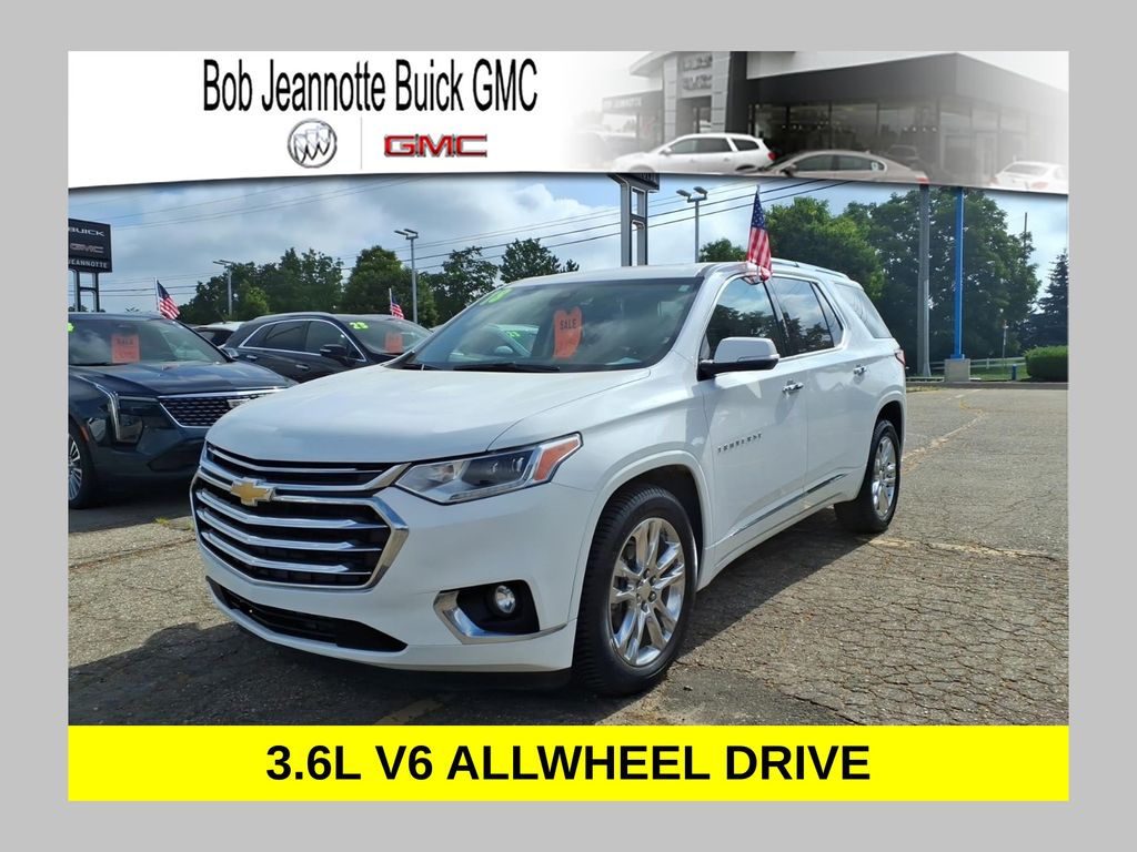Summit White 2018 Chevrolet Traverse SUV / Crossover Four-Wheel Drive 9-Speed Automatic
