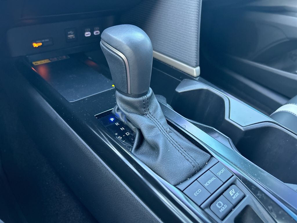 Thumbnail: 2025 Toyota Camry - 27