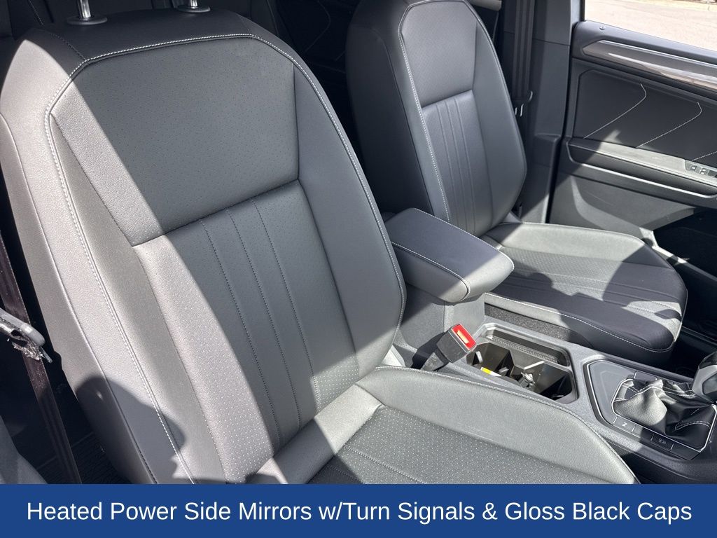 2023 Volkswagen Tiguan SE R-Line Black