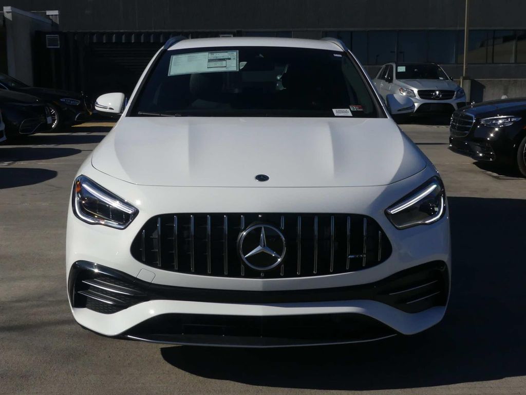 2023 Mercedes-Benz GLA 35 AMG 2