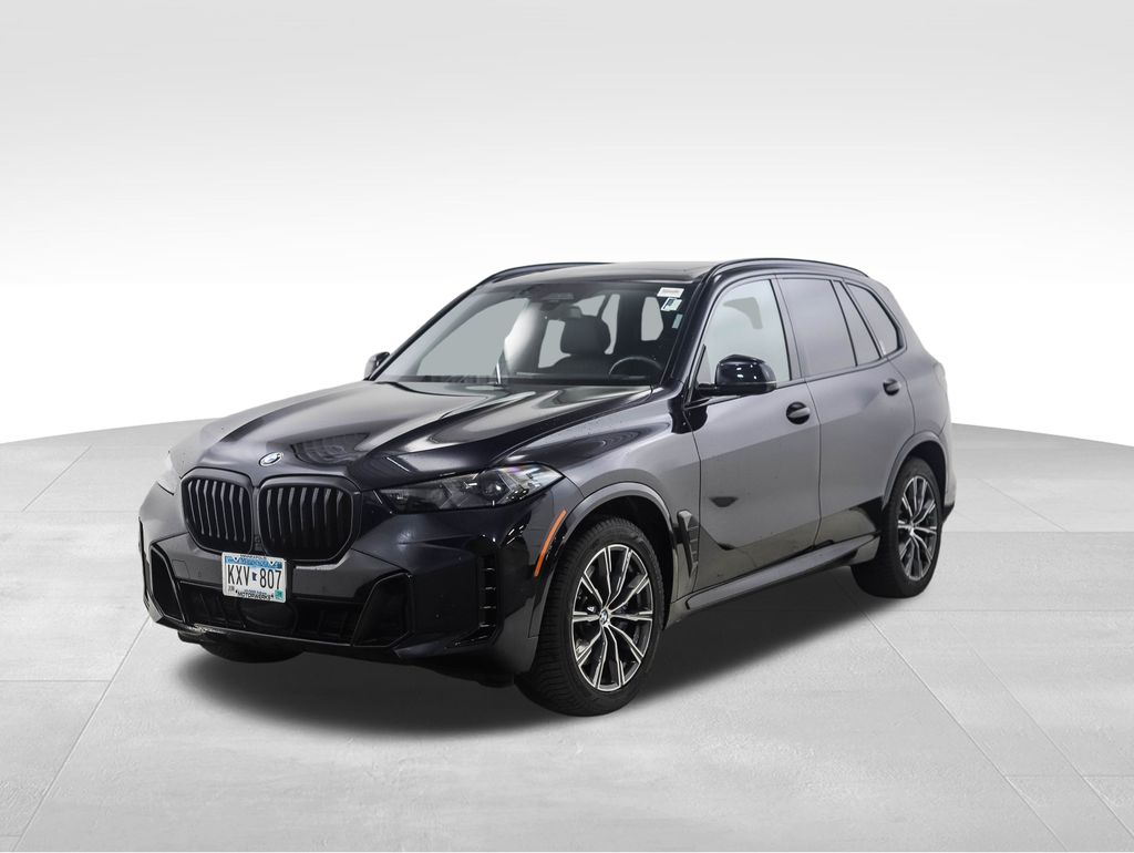 2024 BMW X5 xDrive40i Hero Image