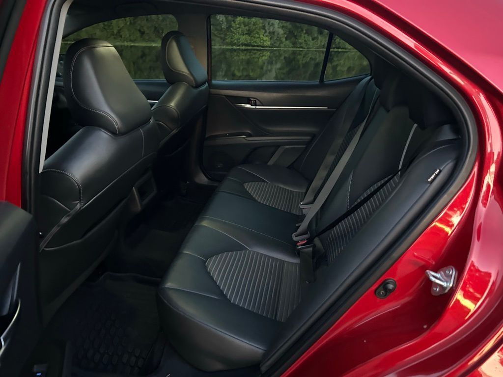 Thumbnail: 2021 Toyota Camry - 13