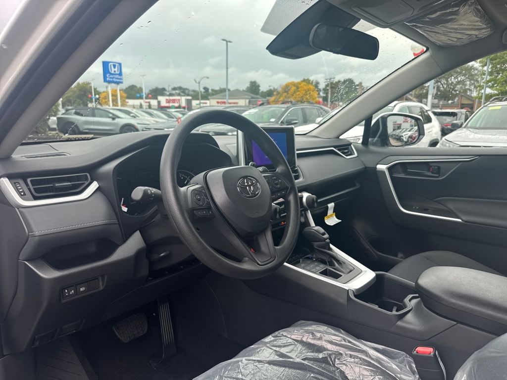 2025 Toyota RAV4 LE photo 15