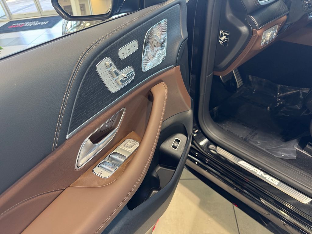 new 2026 Mercedes-Benz GLE car