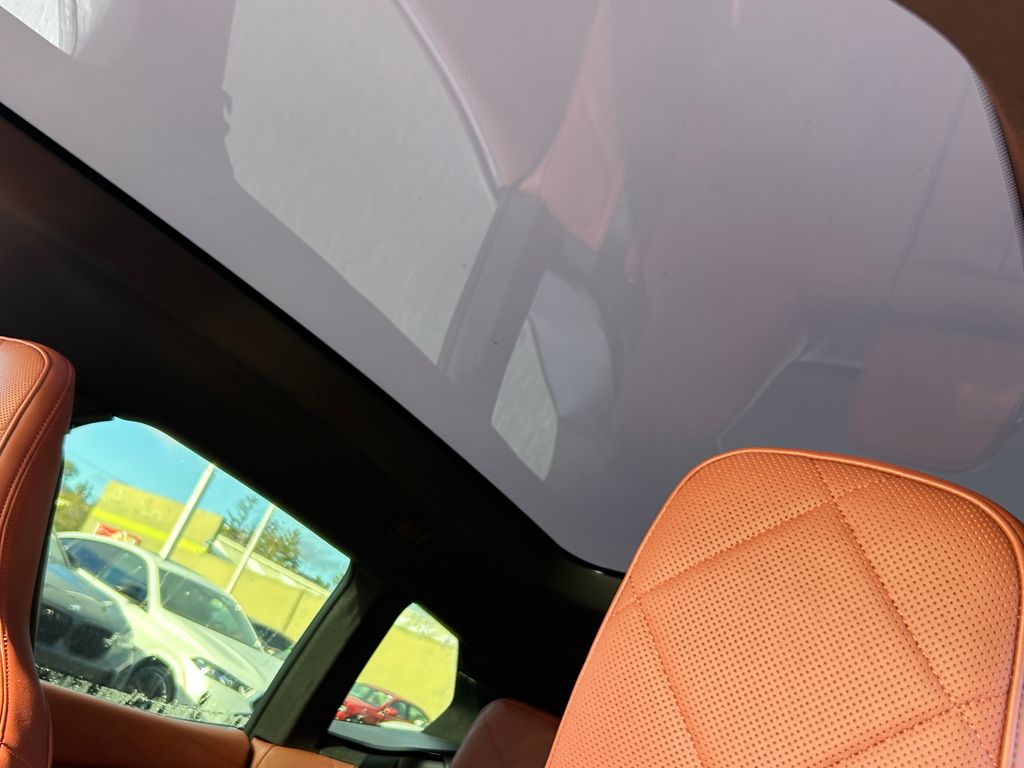 Thumbnail: 2026 BMW iX - 16