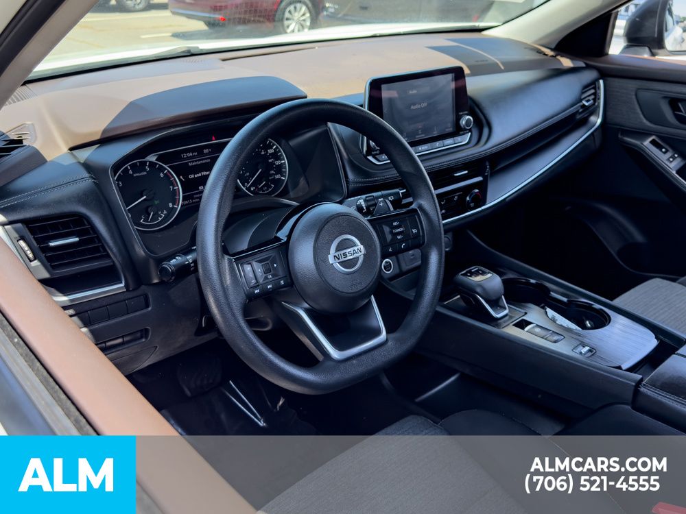 Used 2021 White Nissan S image 10
