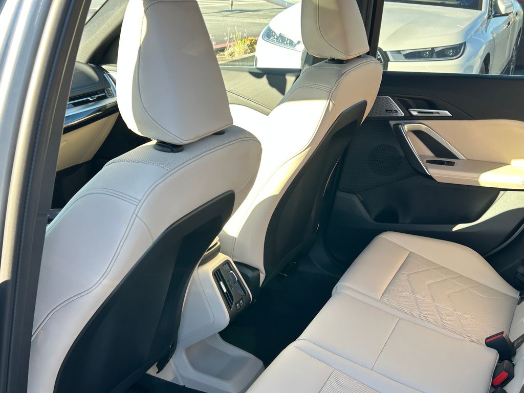 Thumbnail: 2025 BMW X1 - 31