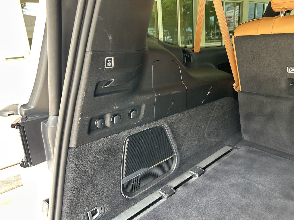 Used 2025 White Jeep Series III image 57
