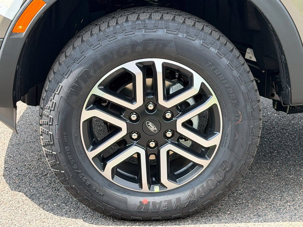 New 2026 Gray Ford Lariat image 22