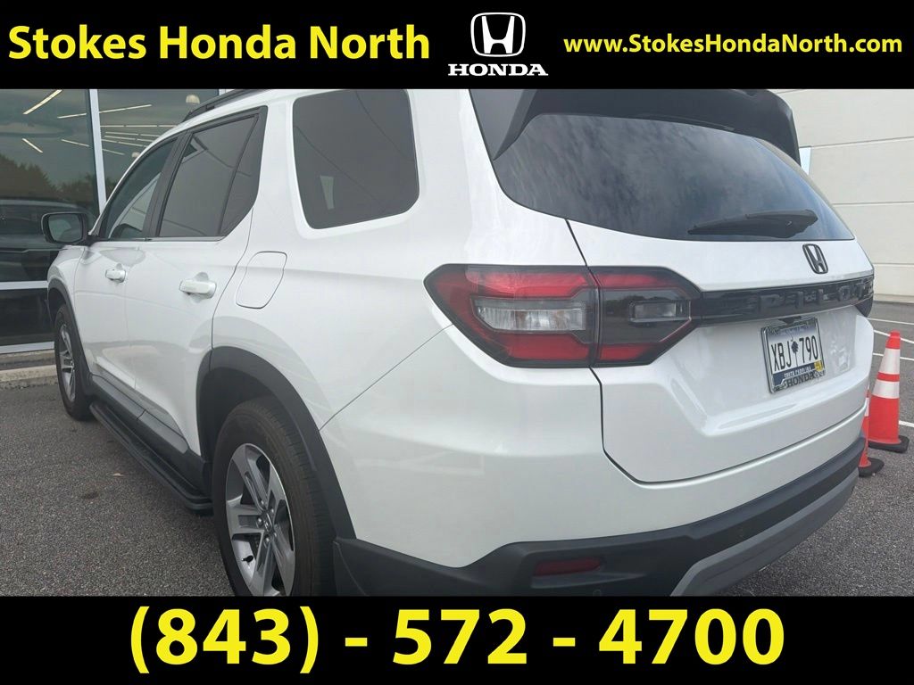 Used 2025 Honda Pilot SUV