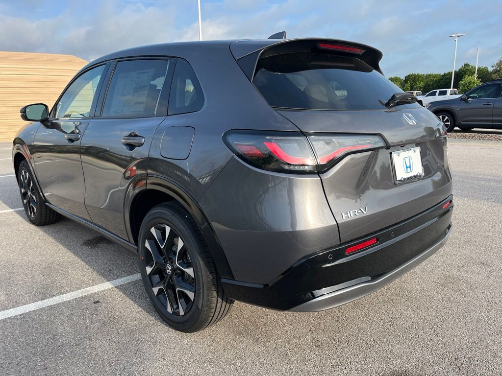 Thumbnail: 2027 Honda HR-V - 4