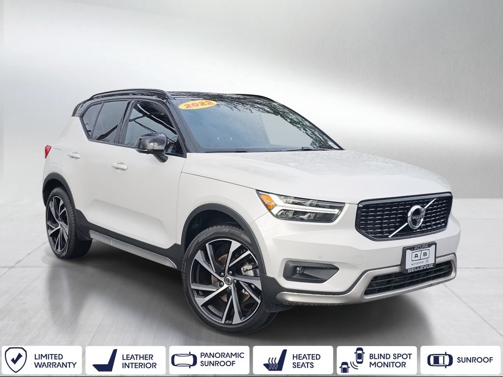 2022 Volvo XC40 T5 R-Design AWD