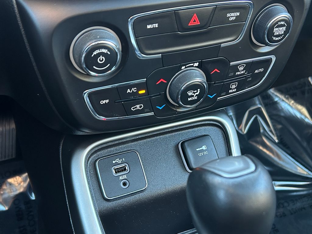 Thumbnail: 2021 Jeep Compass - 27