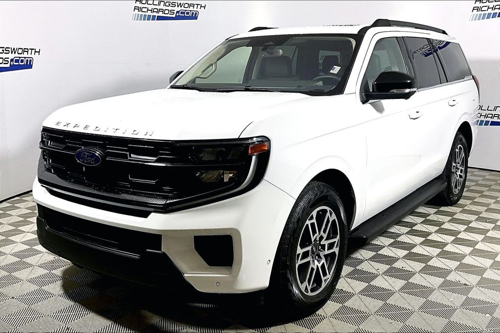 2025 Ford Expedition Active 4WD