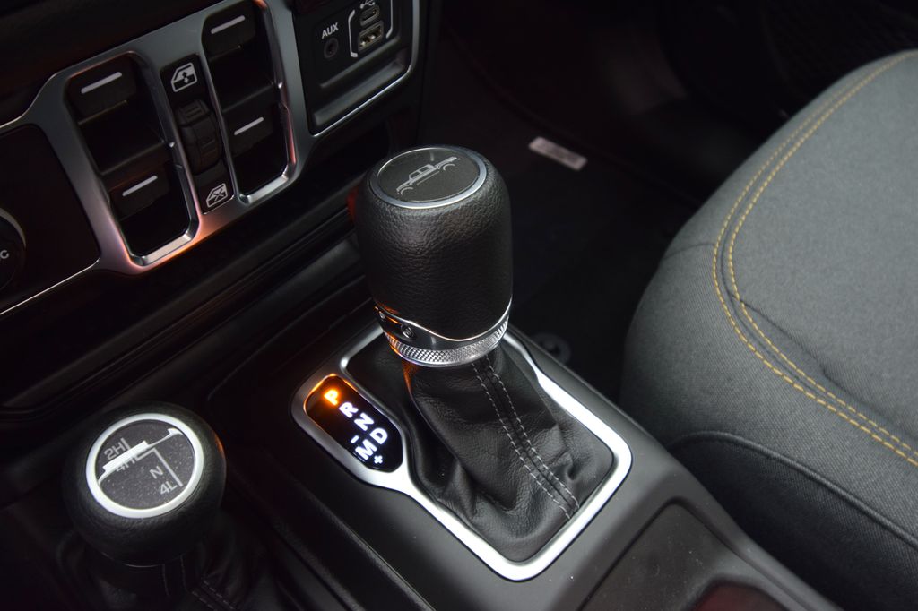 new 2026 Jeep Gladiator car, priced at $40,261