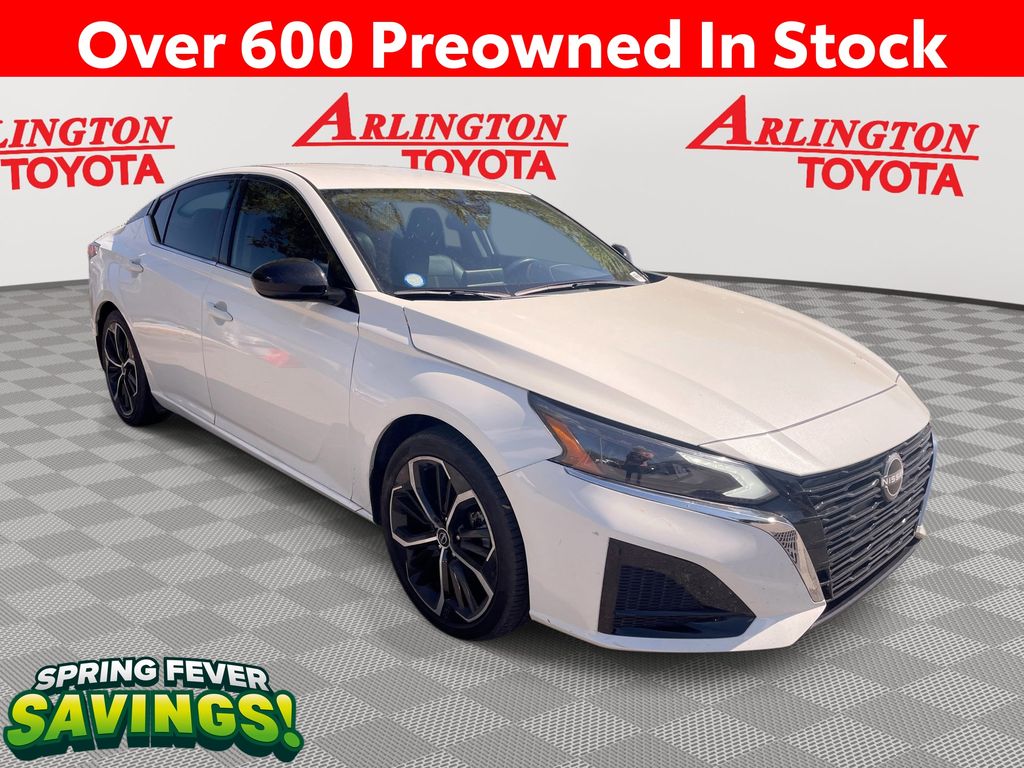 2024 Nissan Altima SR