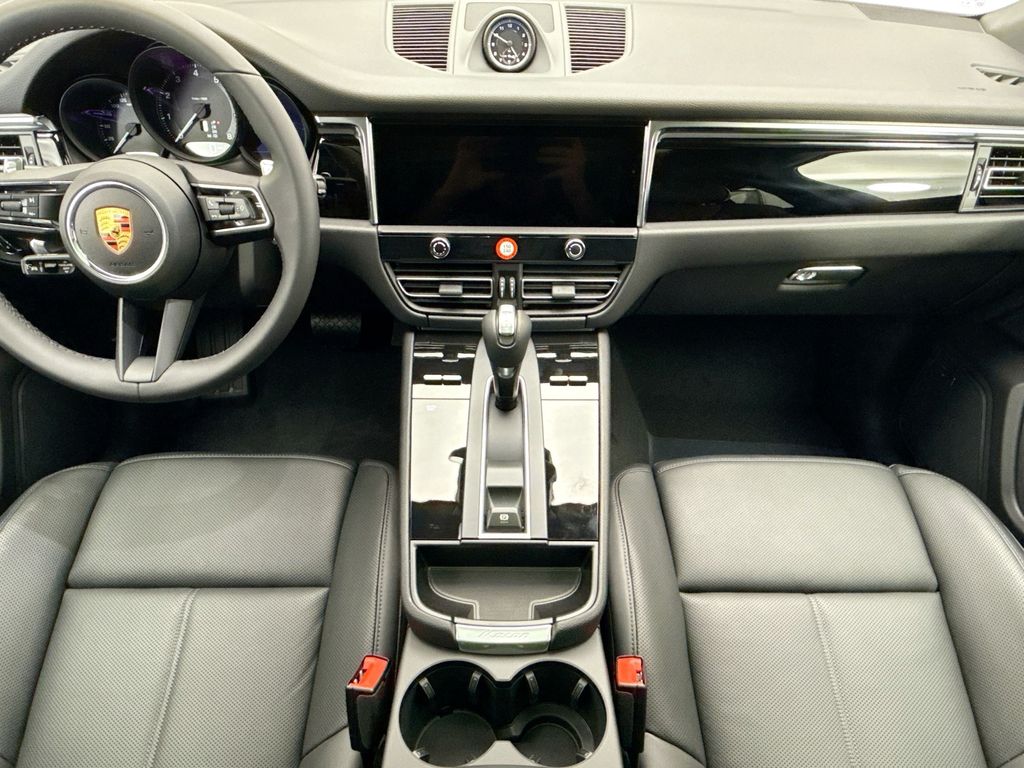 Thumbnail: 2026 Porsche Macan - 16