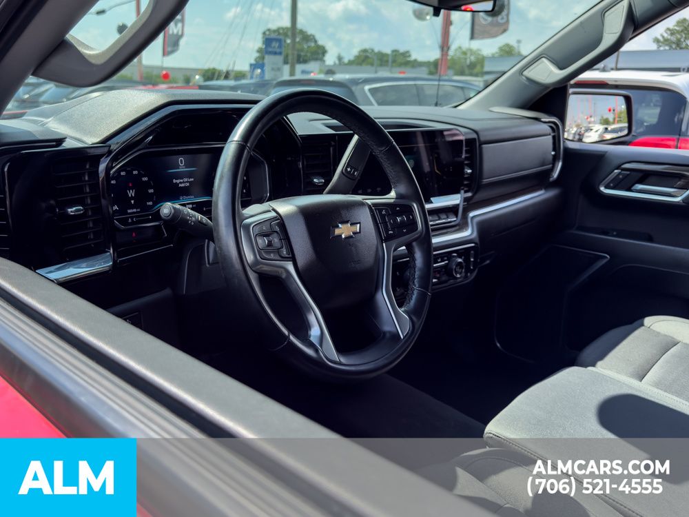 Used 2025 Red Chevrolet LT image 15
