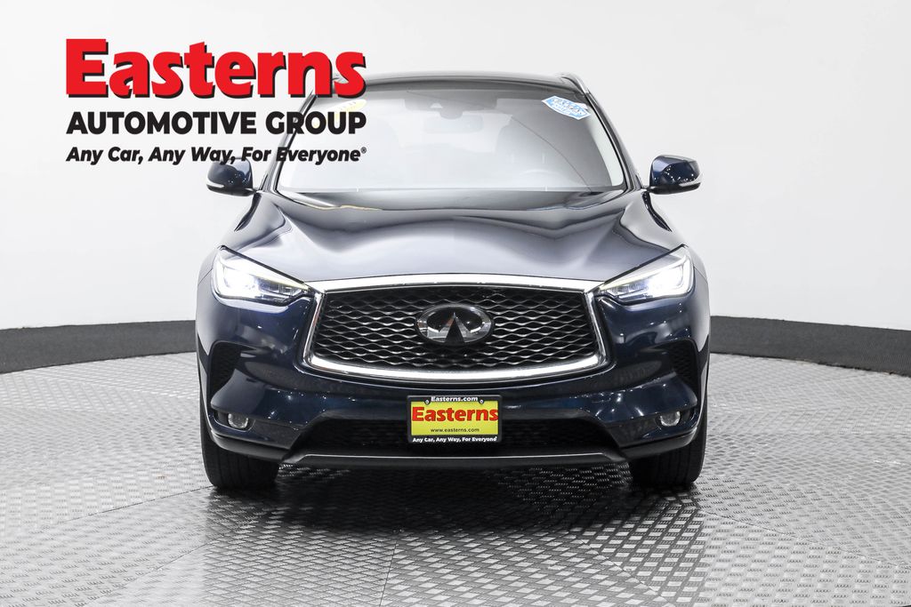 Used 2022 Blue INFINITI LUXE image 2