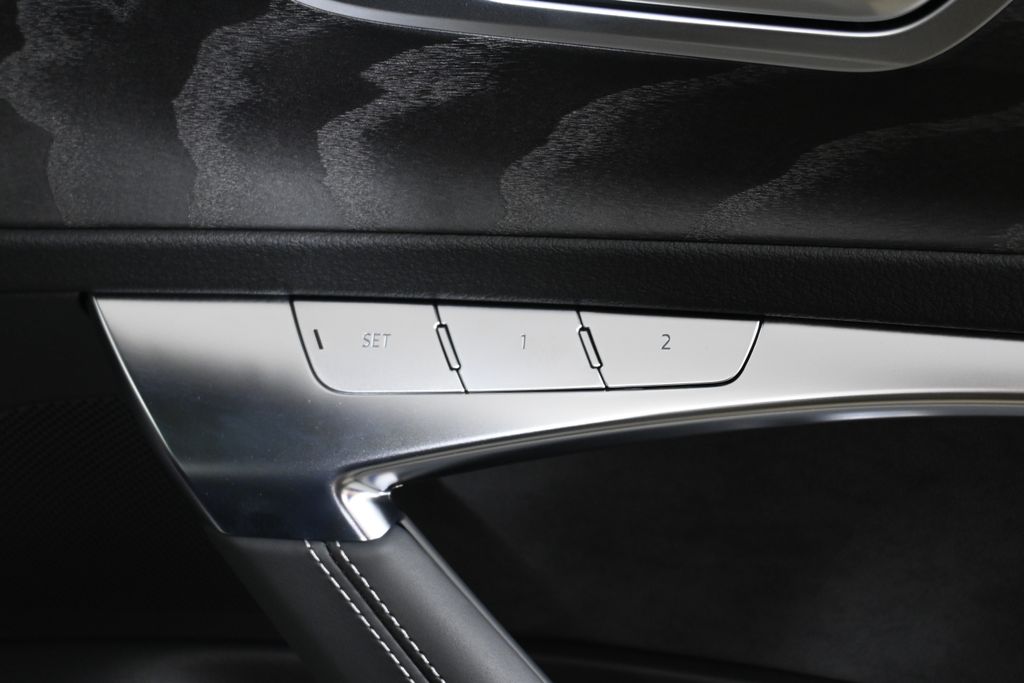 2025 Audi A6  23
