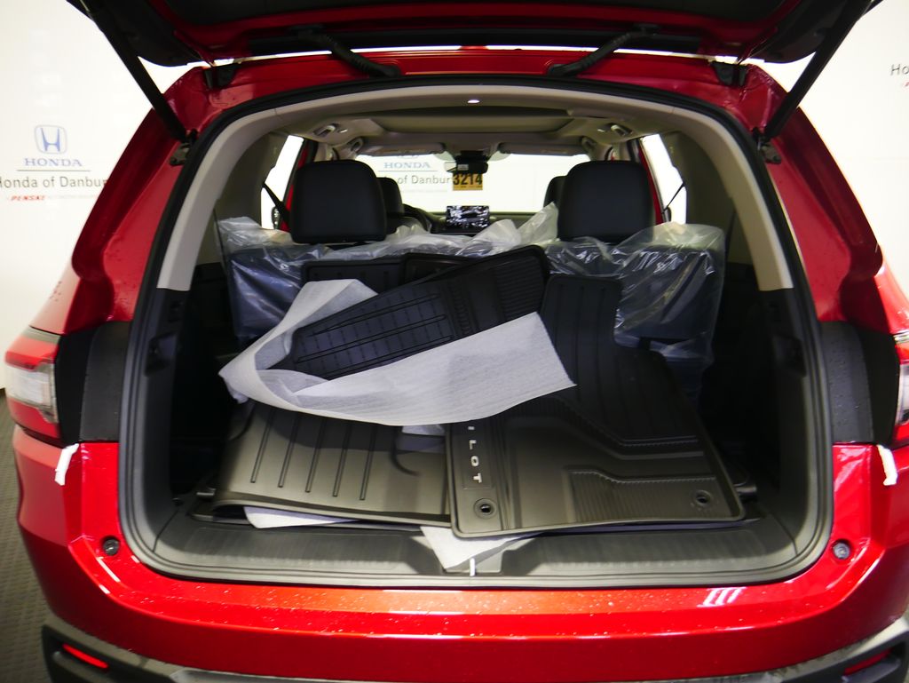 Thumbnail: 2026 Honda Pilot - 8