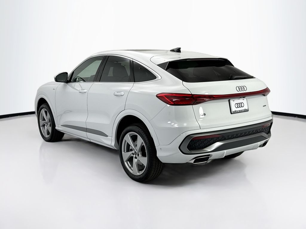 Thumbnail: 2026 Audi Q5 - 7